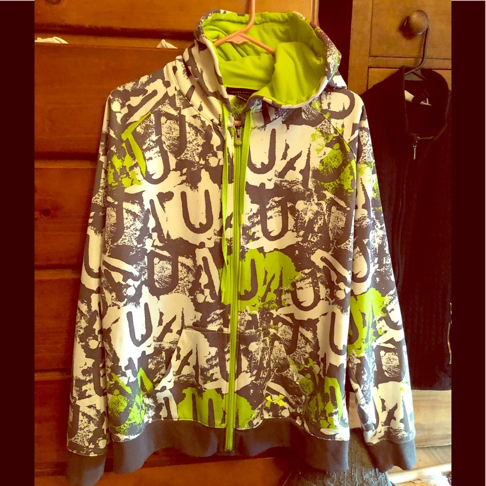 Men’s XL under armor hoodie